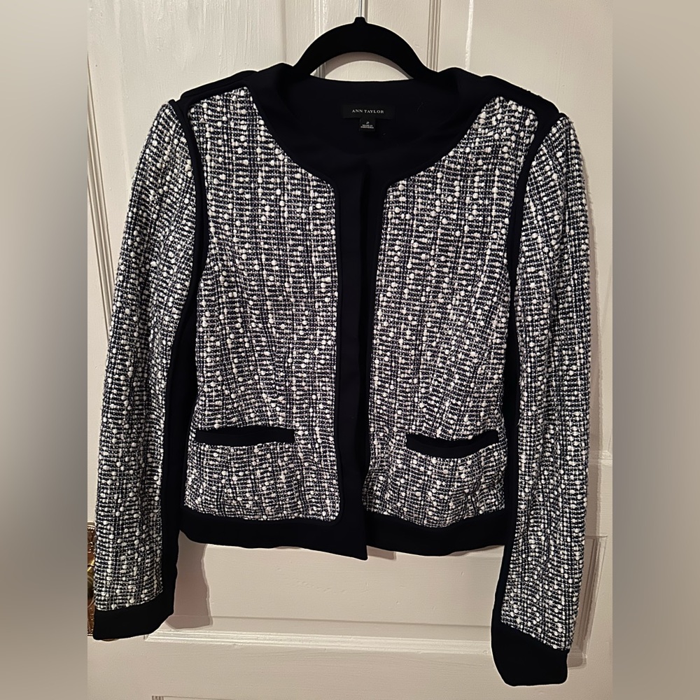 Ann Taylor slightly cropped jacket textured design